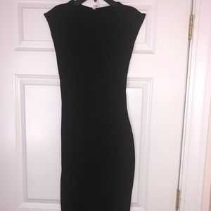 Sleeveless Maxi Dress 🖤